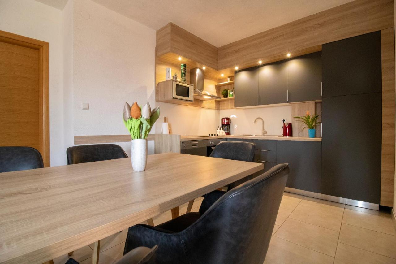 Apartmani Olivia ビビニェ エクステリア 写真